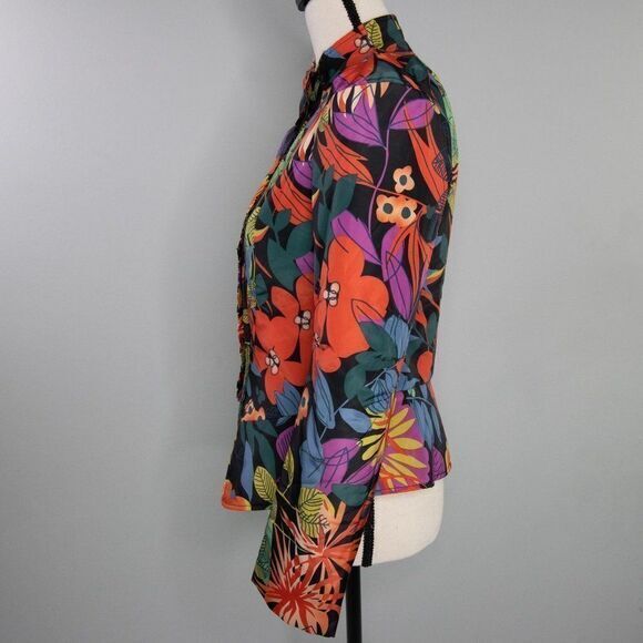 Vintage floral print padded‎ Jacket, ruffle hem, Button accentuate - Picture 6 of 16